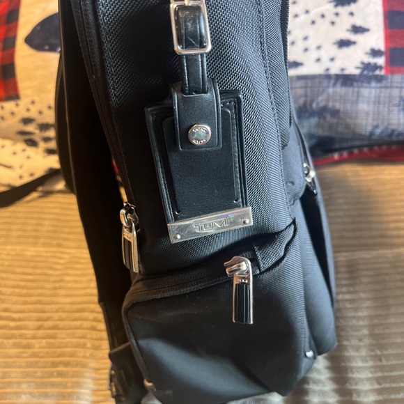 Auth Tumi Arrive Backpack Black Very Nice Travel - Picture 10 of 13